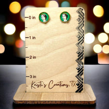 Load image into Gallery viewer, Queen Elizabeth