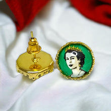 Load image into Gallery viewer, Queen Elizabeth