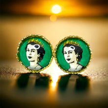 Load image into Gallery viewer, Queen Elizabeth