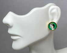 Load image into Gallery viewer, Queen Elizabeth