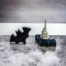 Load image into Gallery viewer, Batty