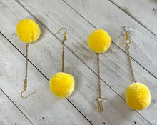 Load image into Gallery viewer, Pom Pom Squad