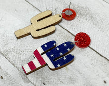 Load image into Gallery viewer, Patriotic Cactus