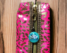 Load image into Gallery viewer, Unacceptable-Zipper Pull