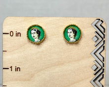 Load image into Gallery viewer, Queen Elizabeth