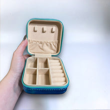 Load image into Gallery viewer, Metallic Travel Jewelry Case