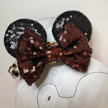 Load image into Gallery viewer, Minnie Leopard Scrunchie
