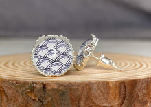 Load image into Gallery viewer, Calm Waves