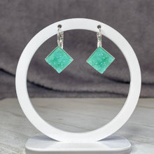 Load image into Gallery viewer, Tiffany