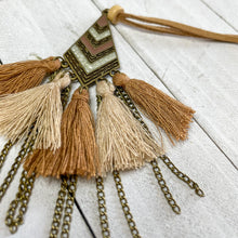 Load image into Gallery viewer, Broken Arrow Necklace