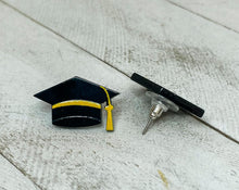 Load image into Gallery viewer, Graduation Cap