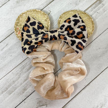 Load image into Gallery viewer, Minnie Leopard Scrunchie