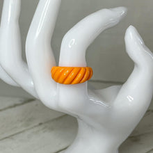 Load image into Gallery viewer, Twisted Sister Ring