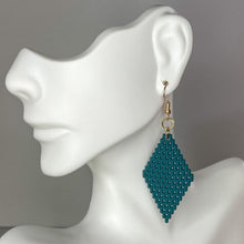 Load image into Gallery viewer, Diamond Eyes