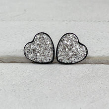 Load image into Gallery viewer, Heart Of Glass