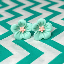 Load image into Gallery viewer, Mint Hibiscus