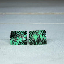 Load image into Gallery viewer, Risqué