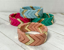 Load image into Gallery viewer, Straight Arrow Bracelet