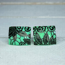 Load image into Gallery viewer, Risqué