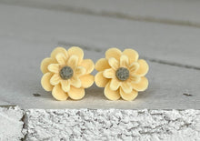 Load image into Gallery viewer, Wildflowers