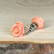 Load image into Gallery viewer, Rosebud