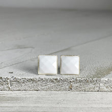 Load image into Gallery viewer, Antique Chic