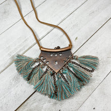 Load image into Gallery viewer, Bluegrass Necklace