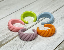 Load image into Gallery viewer, Twisted Sister Ring