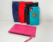 Load image into Gallery viewer, Crocodile Rock Wristlet