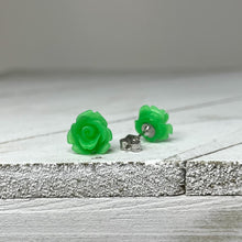 Load image into Gallery viewer, Rosebud