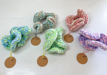 Load image into Gallery viewer, Velvet Scrunchie-Color Twist