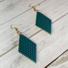 Load image into Gallery viewer, Diamond Eyes