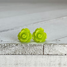 Load image into Gallery viewer, Rosebud