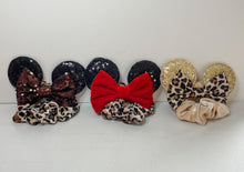 Load image into Gallery viewer, Minnie Leopard Scrunchie
