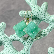 Load image into Gallery viewer, Tiffany