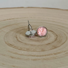 Load image into Gallery viewer, Carnation