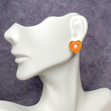 Load image into Gallery viewer, Heart Of Gold