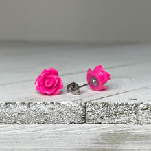 Load image into Gallery viewer, Rosebud