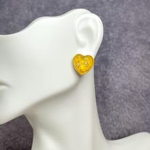 Load image into Gallery viewer, Heart Of Gold