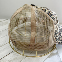 Load image into Gallery viewer, Sun Rays Hat