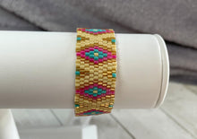 Load image into Gallery viewer, Winona Bracelet