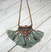 Load image into Gallery viewer, Bluegrass Necklace