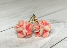 Load image into Gallery viewer, Vintage Bouquet