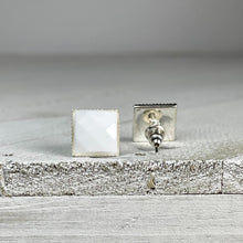 Load image into Gallery viewer, Antique Chic