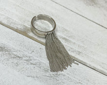 Load image into Gallery viewer, Metal Couture Ring