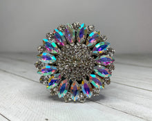 Load image into Gallery viewer, Glamorous Petals Phone Pop