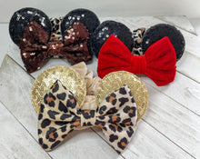 Load image into Gallery viewer, Minnie Leopard Scrunchie