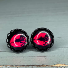 Load image into Gallery viewer, Deadly Kiss