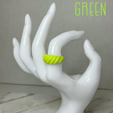 Load image into Gallery viewer, Twisted Sister Ring