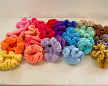 Load image into Gallery viewer, Velvet Scrunchie-Solid